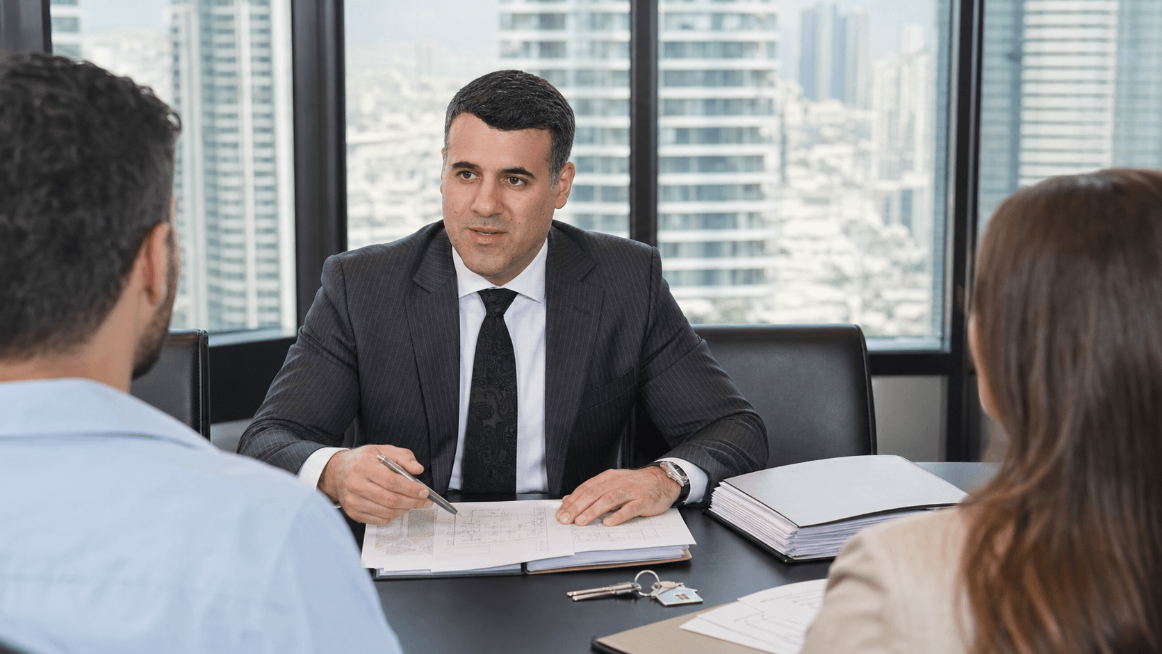 Asaf Arazi-Biton advising heirs on selling an inherited apartment in Israel